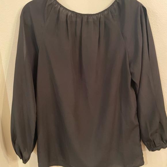 Michael Kors open arm blouse - Picture 3 of 3